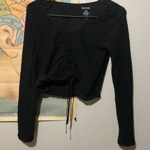 crop black long shirt w texture